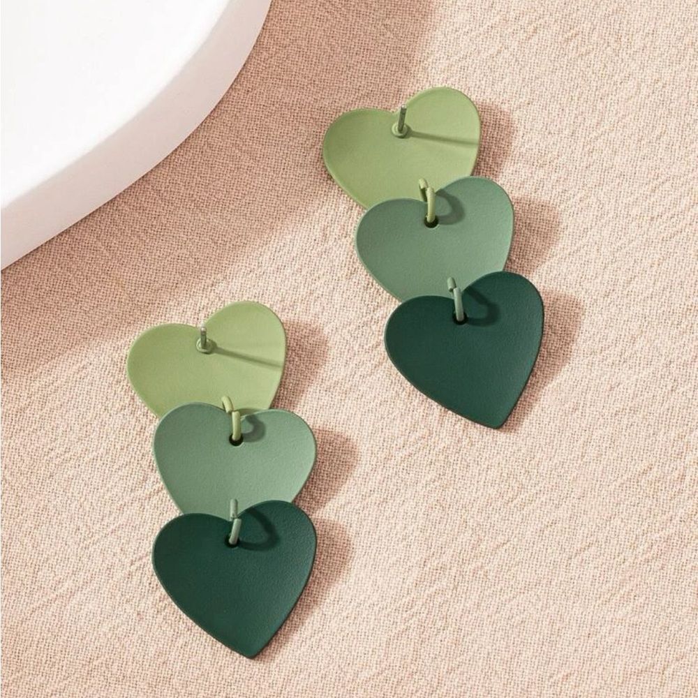 Color Block Heart Drop Earrings - Picture 4 of 11
